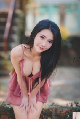 فتاة تايوانية ذات أرجل جميلة – جلسة تصوير خارجية لجمال يوناس (5) (91P)