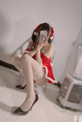 [جمع الإنترنت]فتاة الرفاهية شياو نينغ تكره “أرجل حرير عيد الميلاد” VIP الحصرية[45P]