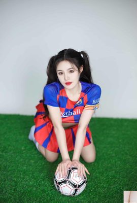 فاتنة كرة القدم الجميلة شياو تاو لديها حلمات حمراء وجمل