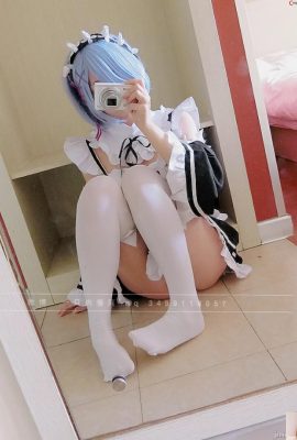 روجيانجداجيبا cosplay Rem – ReZero (77P)