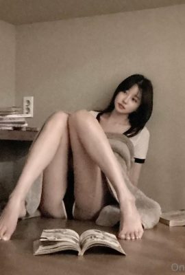 فتاة التلفزيون الكورية – -01 (103P)
