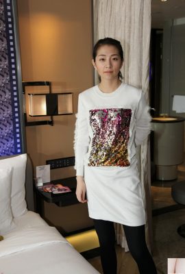 (جمعتها بنفسي) صور خاصة جميلة لعارضة الأزياء الصينية فيفيان، الفتاة ذات الأرجل الطويلة (84P) (84P)