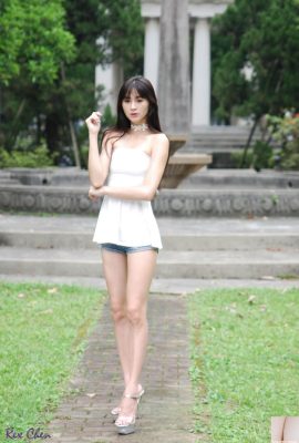 (صورة نموذجية) تم التقاط ساقي عارضة الأزياء التايوانية لولا الجميلة بشكل خاص في الموقع (32P)