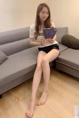 (مجموعة على الإنترنت) ألبوم صور ذو أرجل طويلة ناعمة بيضاء للفتاة التايوانية زوي (21P)