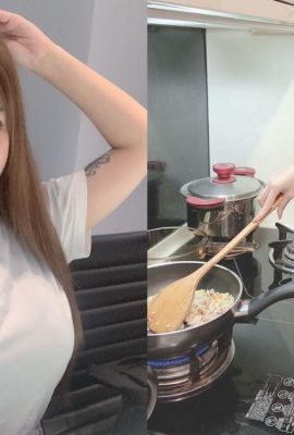 “الصديقة الجميلة” سراويل الدانتيل الخاصة بـ Han Ji-eun Nancy تكشف عن “خصرها الأبيض” وهي تطبخ بشكل مثير لإطعامك (13P)