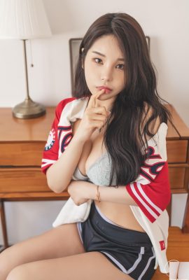 (Zzyuri) شخصية الفتاة الكورية الجميلة غير العلمية تجعل الناس يقعون في الحب في ثوانٍ (55P)