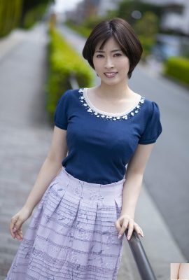 (أوكودا ساكي) المرأة الناضجة ذات الشكل المثير والمثير لا تزال مثالية (27P)
