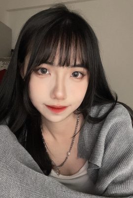 تتمتع الفتاة الجميلة المزاجية “Ke Rui YEEEEEE” بمظهر مثير والعديد من مستخدمي الإنترنت والمعجبين في حالة حب (10P)