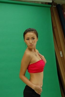(مجموعة النماذج الصينية) عارضة الأزياء Zhebai العارية كيلي مكشوفة للغاية للجزء العلوي من صورتها العارية (88P)