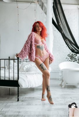 (Suicide Girls) 03 يناير 2025 -سيني – Do l Look Good In Pink (44P)