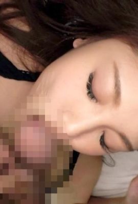جمال ممرضة مع حلمات قوية وعقب كبير ، امرأة جميلة تصرخ بشكل مريح إذا فركت ثدييها الكبير.