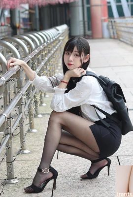 يجعلك “كعكة تذوق” حلوة وجميلة تبتسم جدًا (11p)