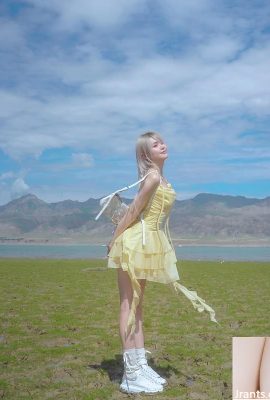 “Freya Feiya” الخصر النحيف والثدي الكبير هي مغرية للغاية (11p)