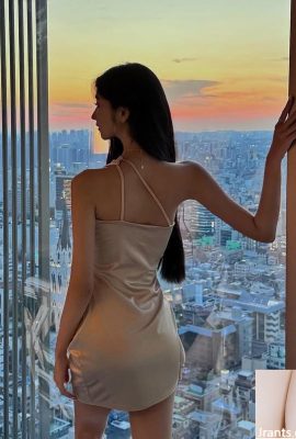 “Miaozhi” يشبه البطلة في الأنيمي (10p)