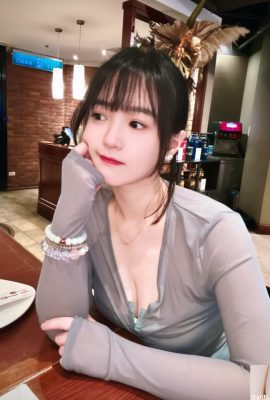 “Wang Xuxu Anna” لها وجه ملائكي ورقيق حلو وقليل من الإثارة (10P)