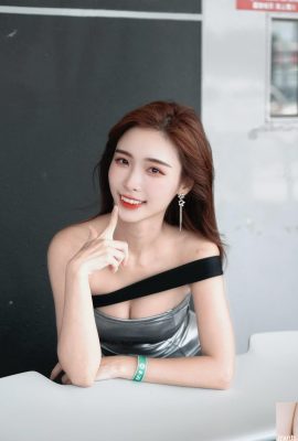 “Qiu Shushu” لديها تمثال نصفي ممتلئ الجسم، ومنحنيات ساخنة ومغرية، ومنحنياتها الرشيقة تجعل الناس لاهثين (10P)