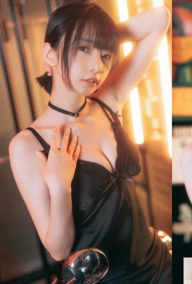 “أثداء الفتاة الصغيرة T Huo Gui الجميلة ذات العينين B تظهر أخدودها العميق … لا يمكنها إيقاف حجم الثدي المذهل (10P)