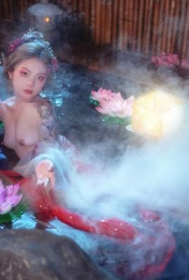 الصدور الكبيرة الاستحمام الجمال الكلاسيكي