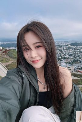 وجه “Tanya Ruotong” الجميل في المرآة مثير للغاية ومليء بالحب (10P)