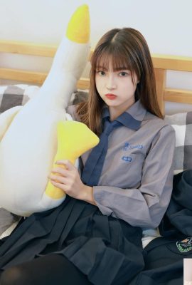 وجه الفتاة اللطيفة “Jierong” يخفي سحرًا لا نهائيًا (10P)