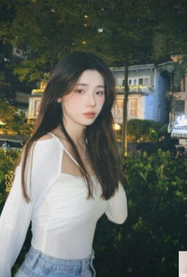 فازت “تينسلي” بقلوب المعجبين بمظهرها الجميل وجسمها المثير (10P)