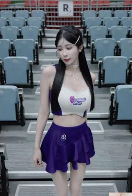 تحقق في بركة Xuebao! منظور إلهة المشجعة الجميلة ذات الصدر الكبير والنحيفة شرير جدًا (12P)